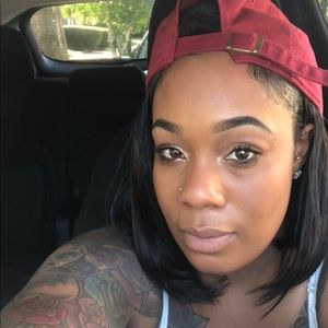 Meet your Posher, Monica